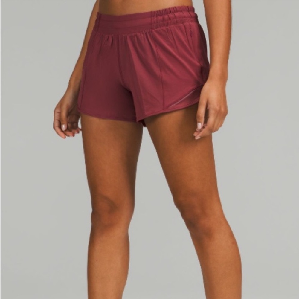 lululemon mulled wine hotty hot shorts 4 inch size 2